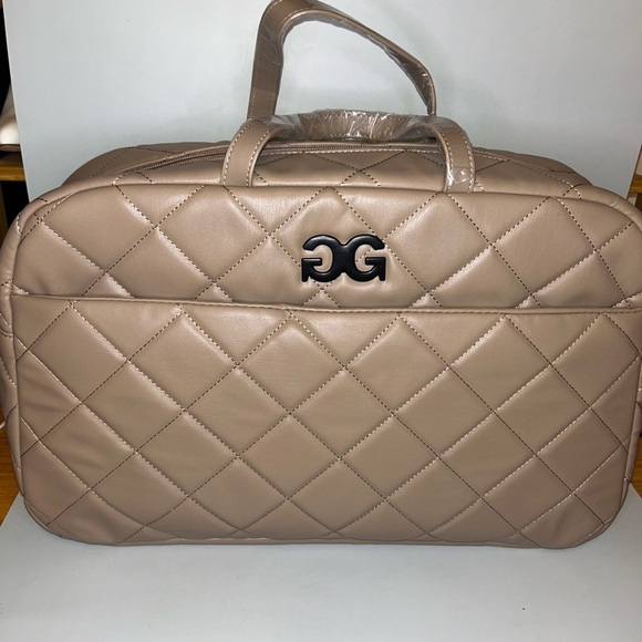 gilda paris Handbags - NWT Gilda Paris quilted weekender luggage tote